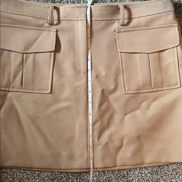 Theory beige mini military skirt - Picture 8 of 10